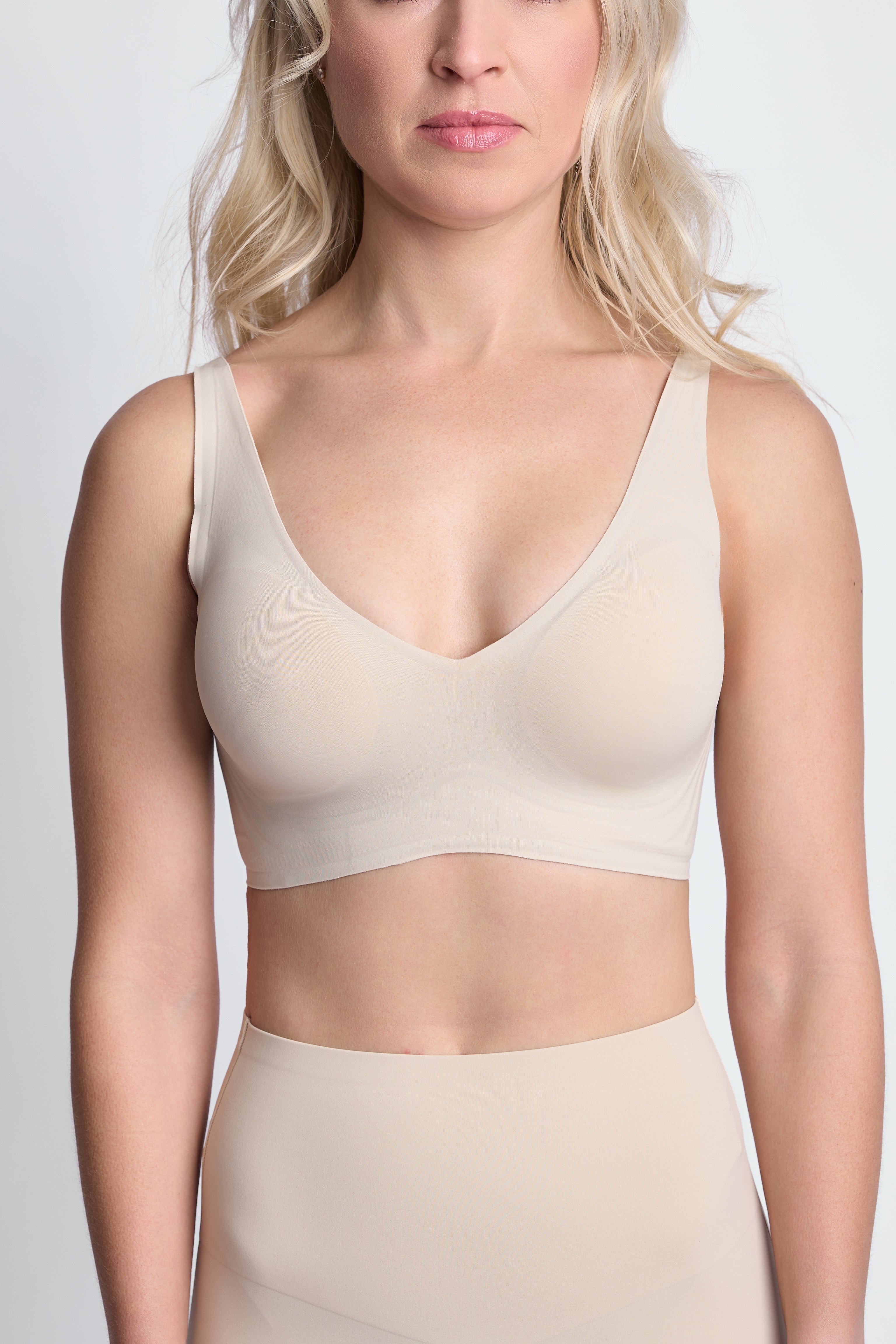 PLUNGE BRA 2.0 image 0
