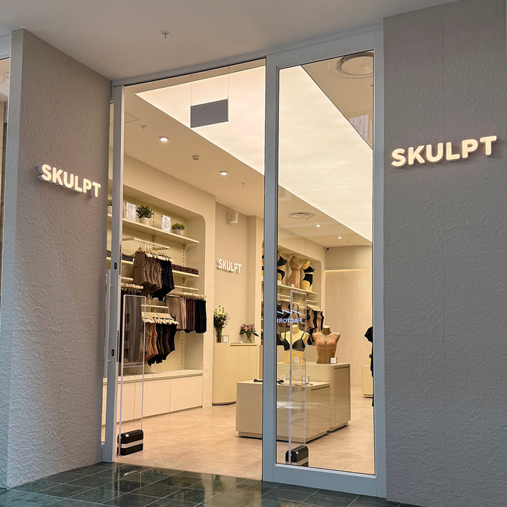 Skulpt Canal Walk