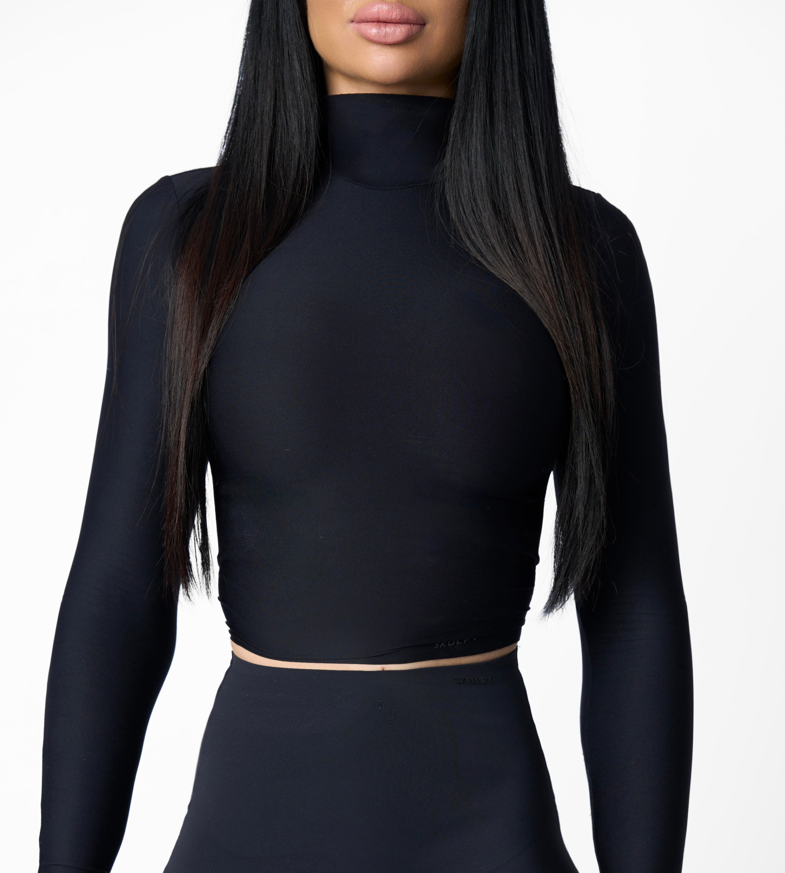 SKULPT Zuralux Long Sleeve Top in Onyx – breathable long sleeve activewear top